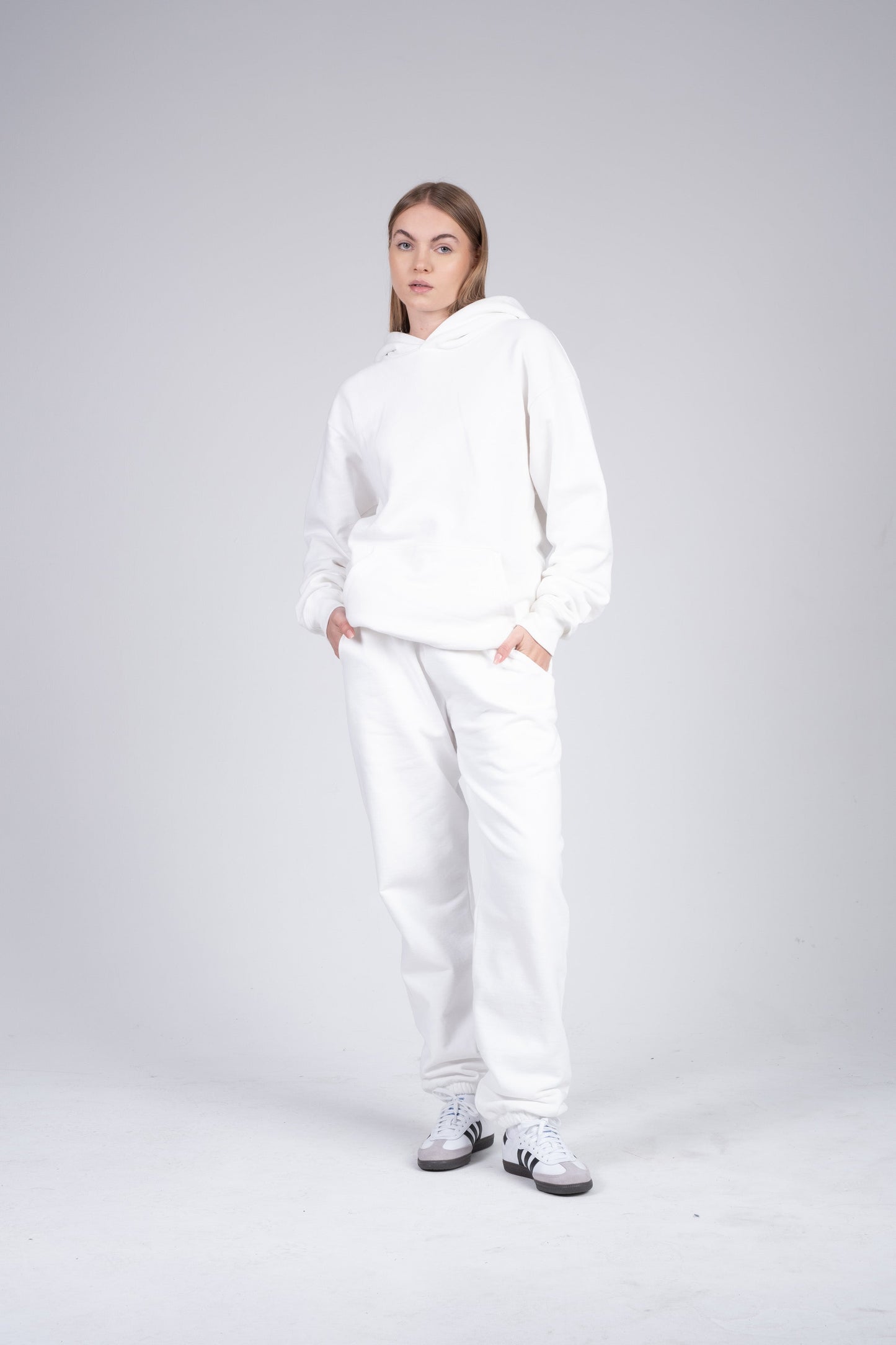 Sweatsuit in white for women in oversized fit